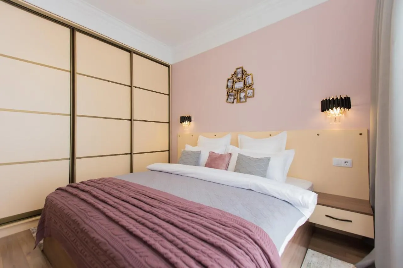Rg Luxury Apartments Almaty